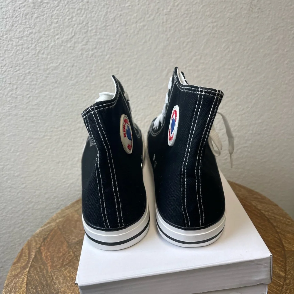 Mens 9.5 Black High Top Sneakers - Picture 4 of 6